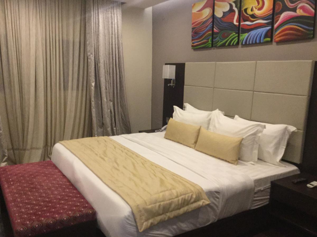 The Nook Hotel Lagos Bagian luar foto