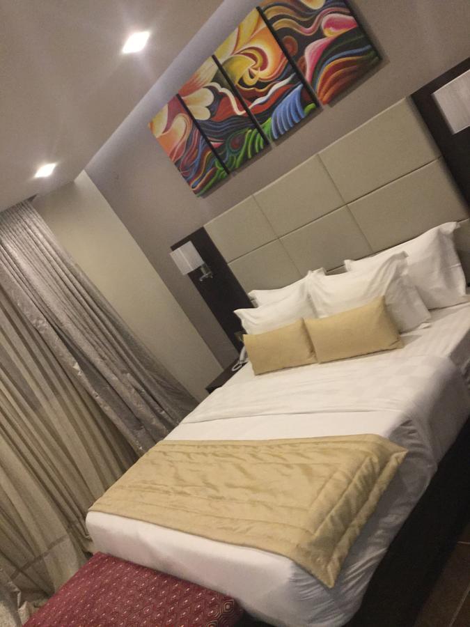 The Nook Hotel Lagos Bagian luar foto