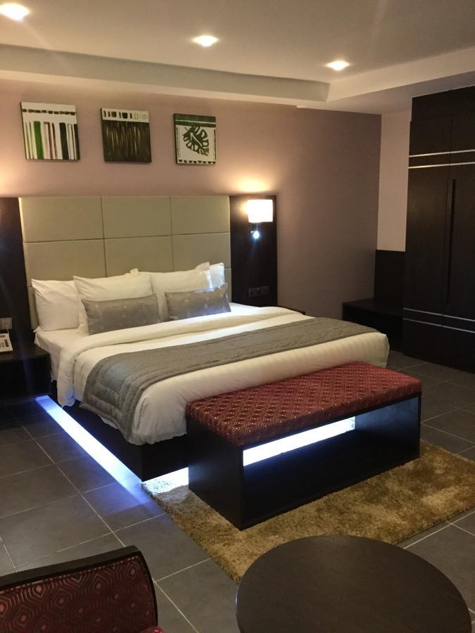 The Nook Hotel Lagos Bagian luar foto