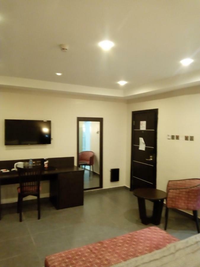 The Nook Hotel Lagos Bagian luar foto