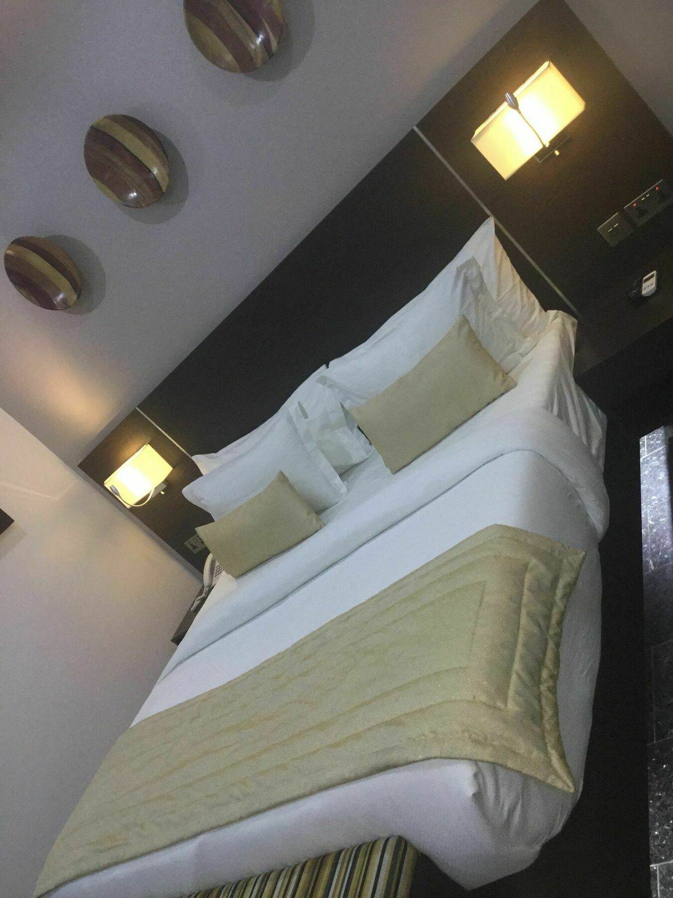 The Nook Hotel Lagos Bagian luar foto
